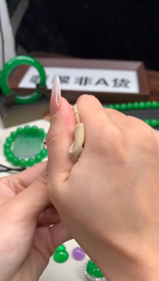 颈饰未镶嵌翡翠金*#无美颜滤镜七天无理由