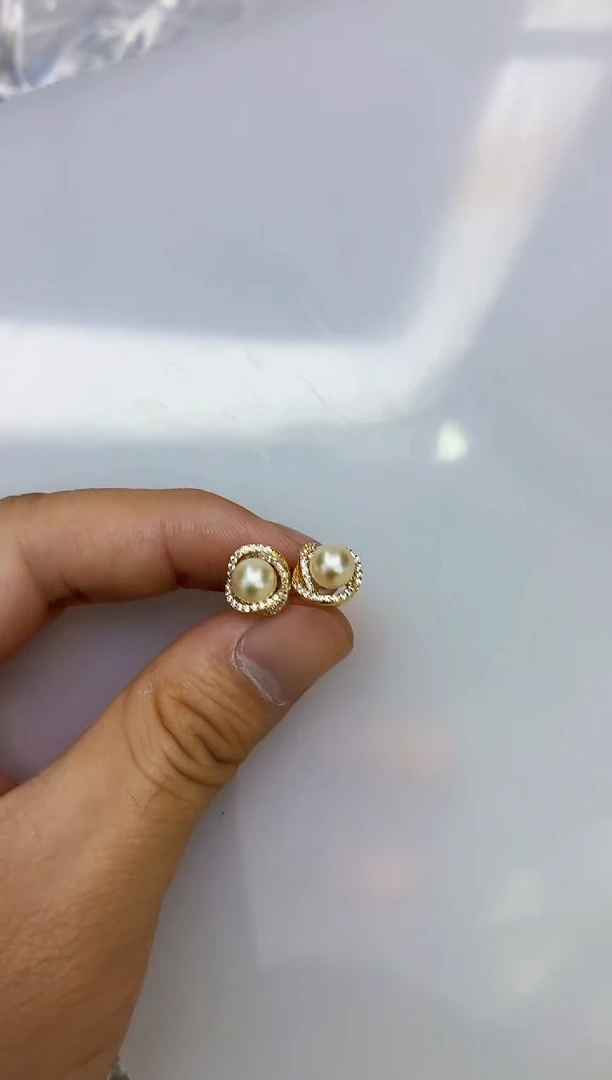 银S925镶嵌DA海水珍珠羽皇金耳饰6-7 y809