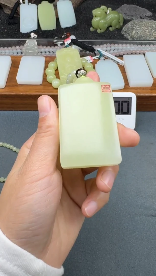 颈饰未镶嵌和田玉2