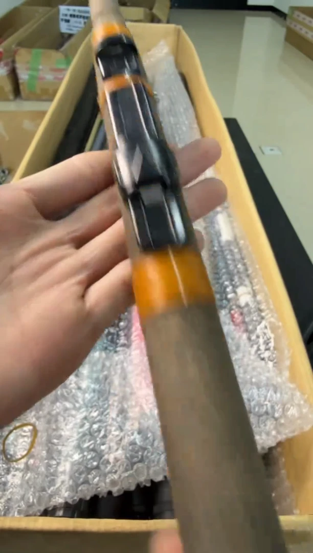 崔**业孤品微瑕，以直播间介绍为准，加10元发顺丰