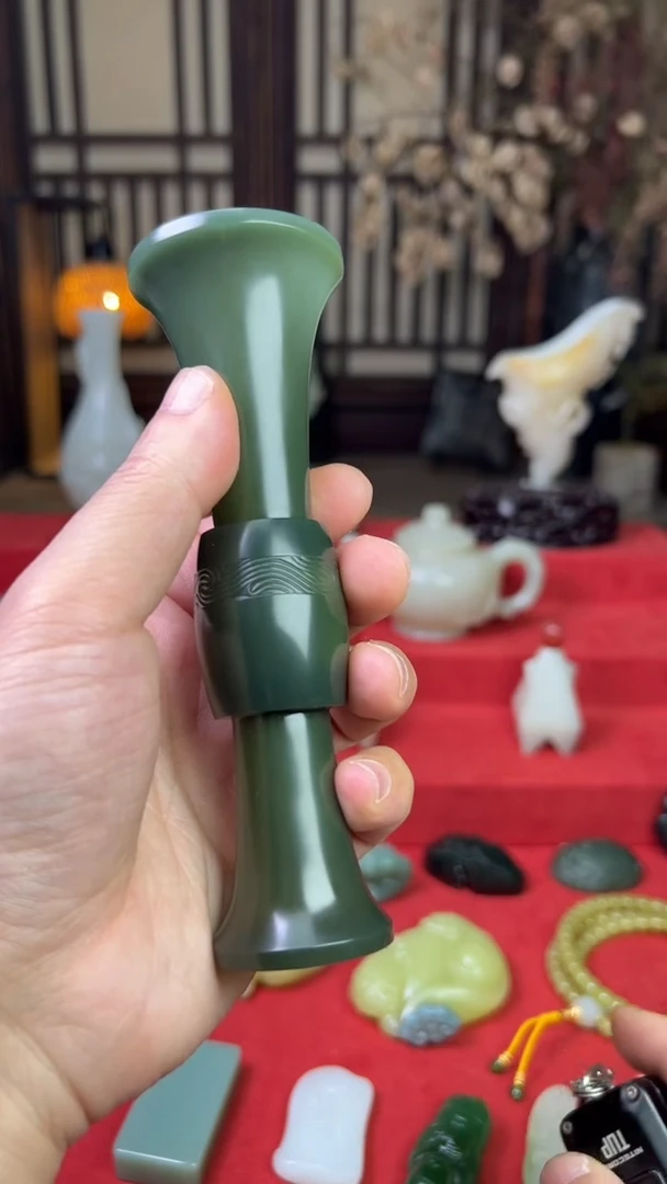 未镶嵌和田玉挂件荏**中青玉花觚摆件