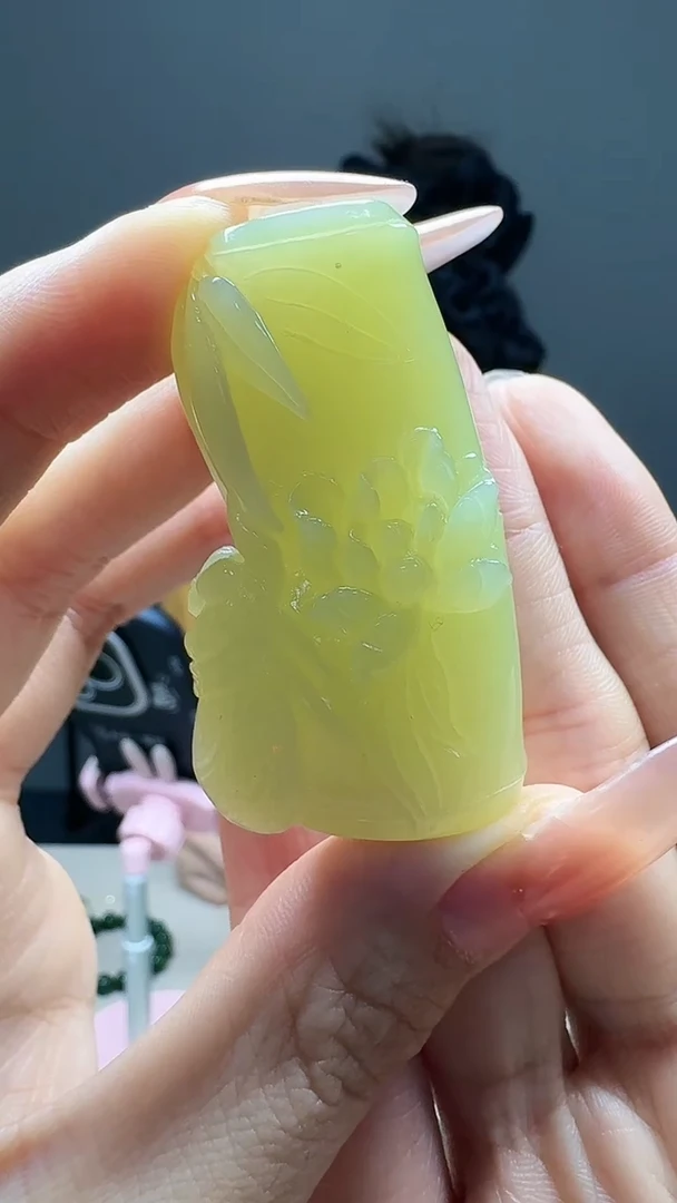 未镶嵌和田玉挂件1