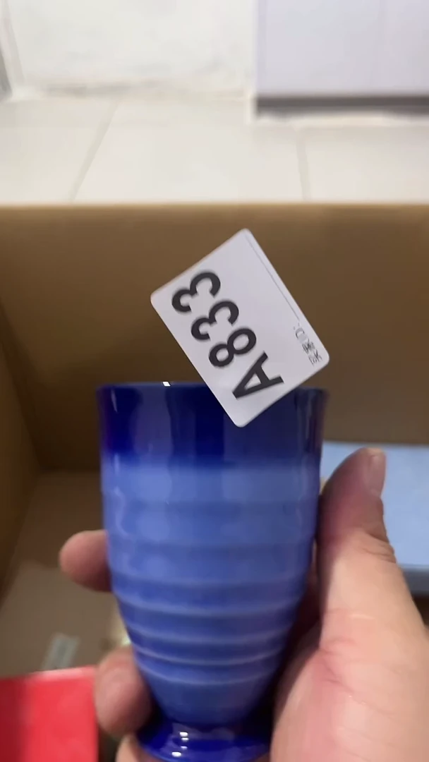 紫砂瓷器水杯一物一拍K**N瓷器水杯一物一拍