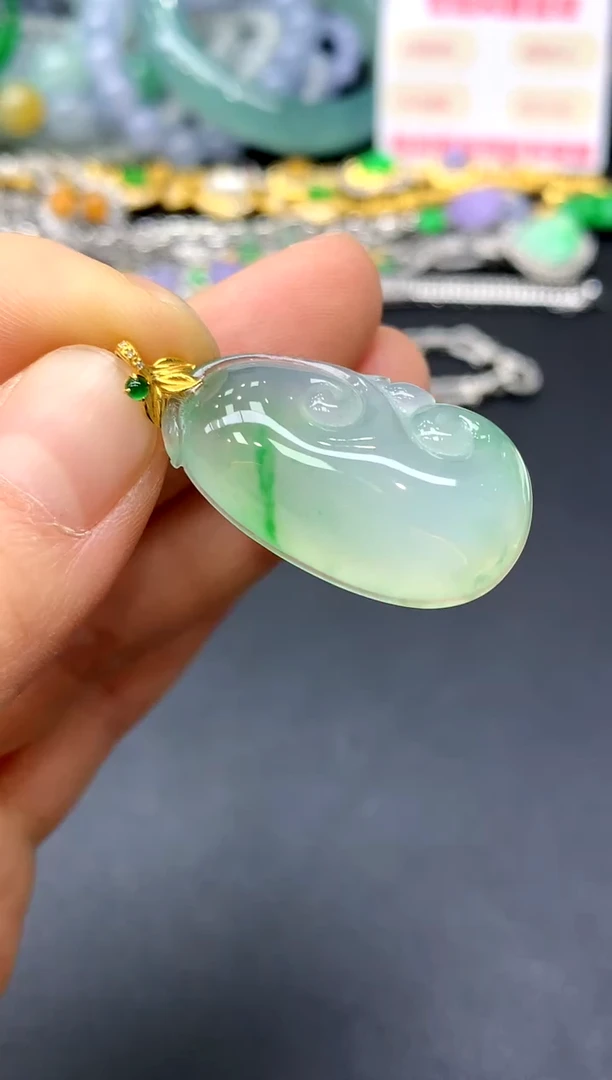 颈饰18K金镶嵌翡翠116-中国好珍宝