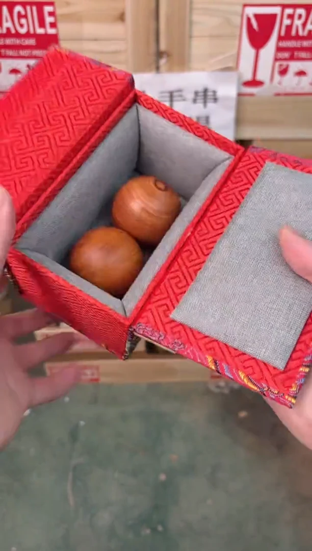 禧一文玩木作类材质手串无礼盒sp144