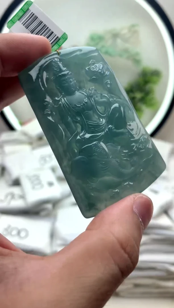 颈饰未镶嵌翡翠普贤