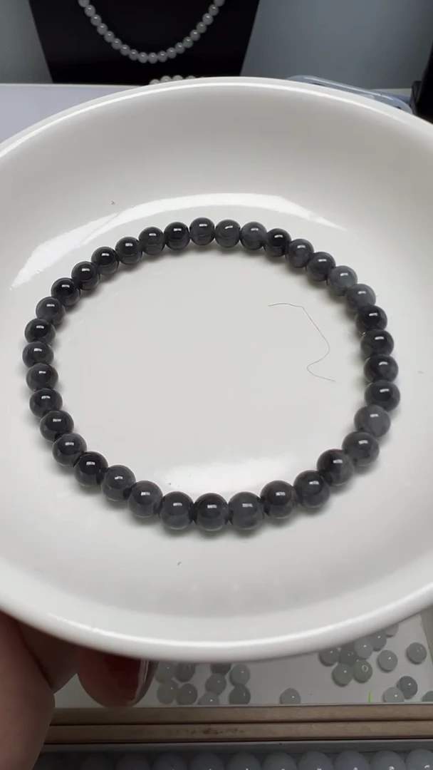 散珠翡翠纯天然缅甸A货翡翠卡5冰乌鸡，36颗