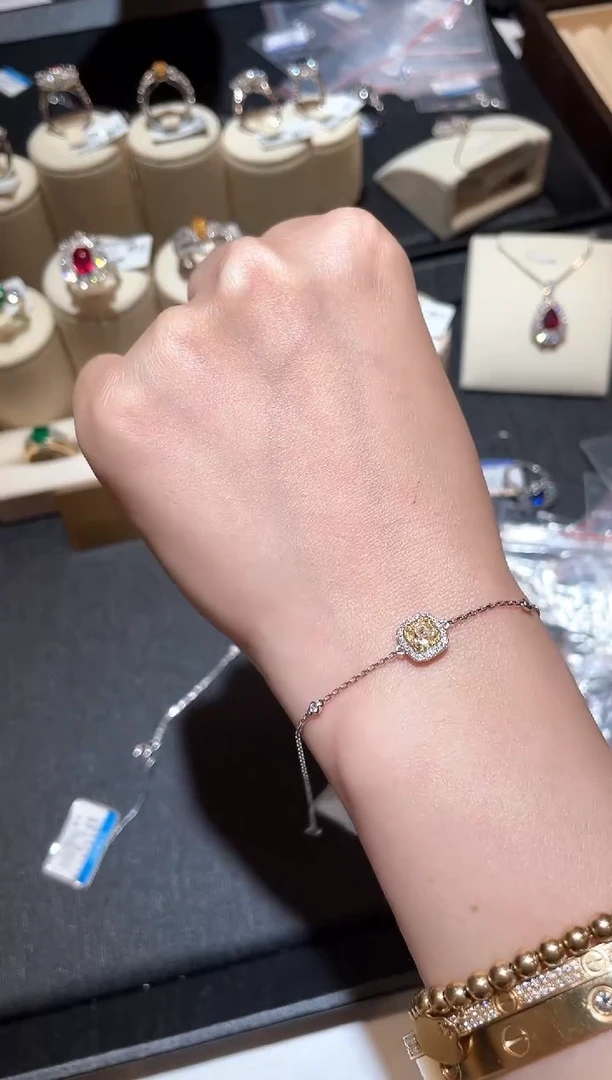 18K金镶嵌手链钻石0.34ct