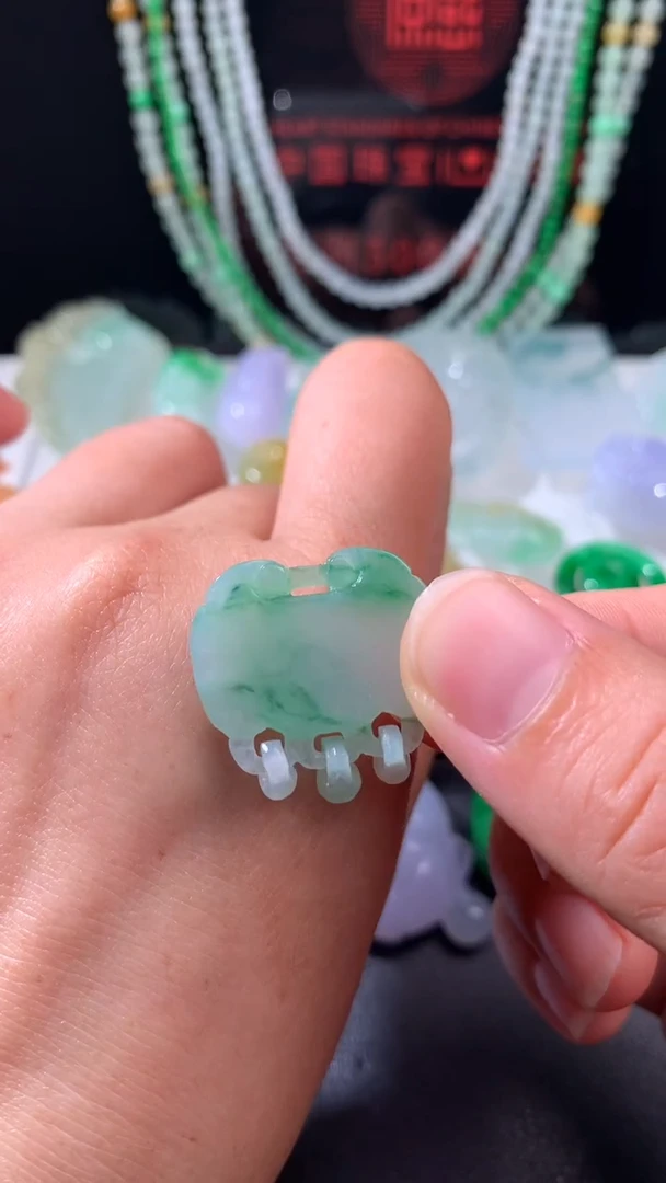 未镶嵌定制翡翠