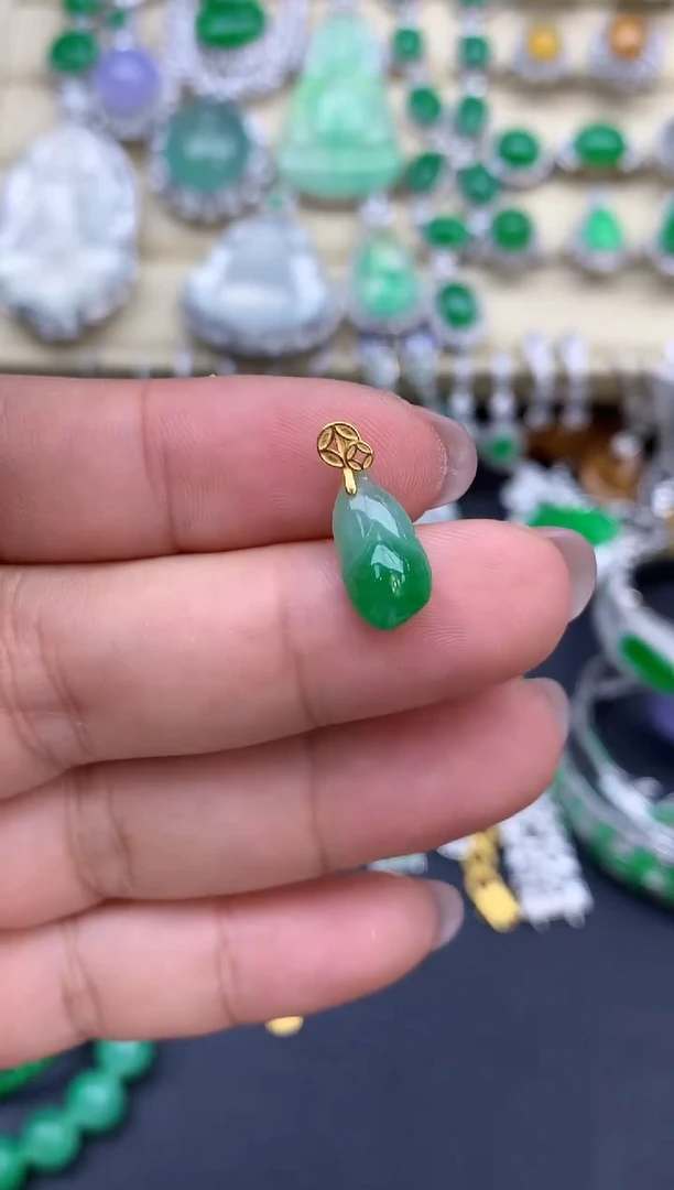 翡翠18K金镶嵌颈饰196-春日珠宝