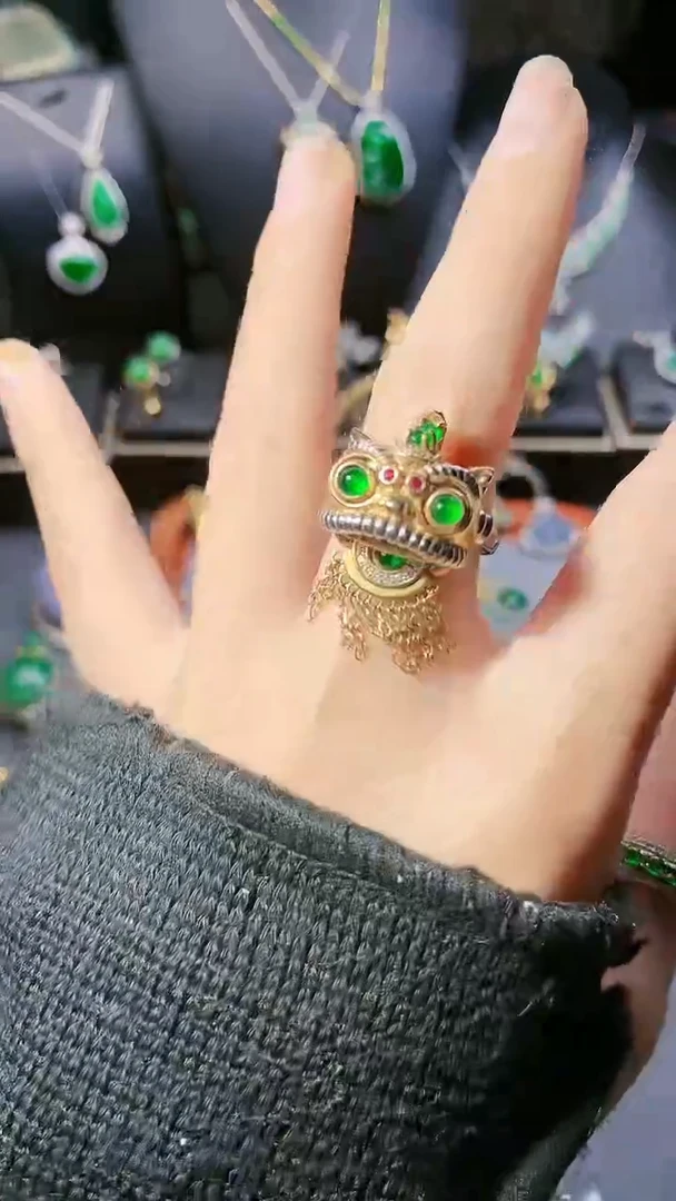 【闪购商品】翡翠戒指银S925镶嵌戒指