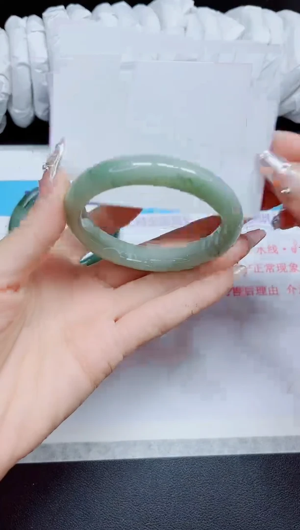 石英质玉手镯未镶嵌165