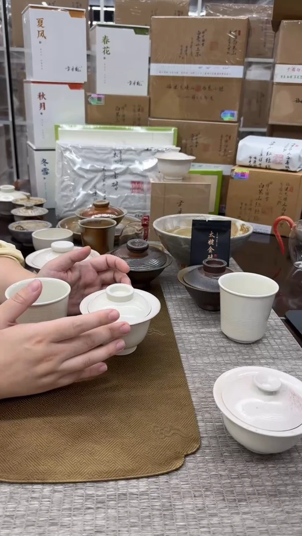 【闪购商品】瓷片于老师分享玉白云深+罗汉