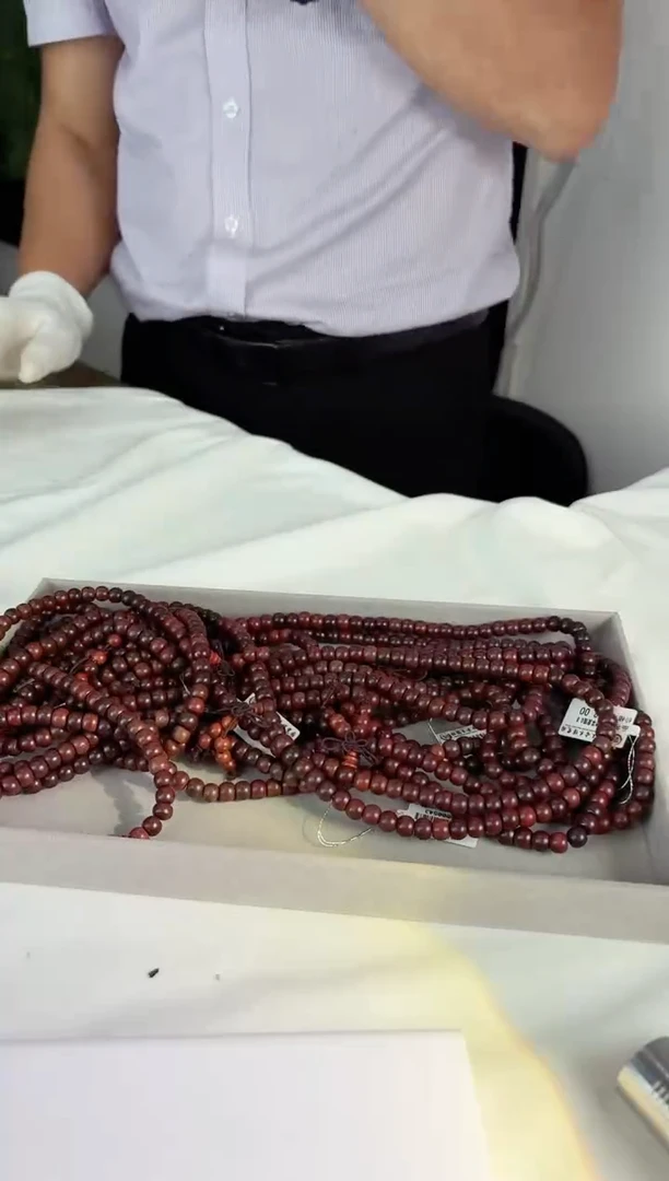 玛瑙/玉髓颈饰未镶嵌06017094随机发仅一件