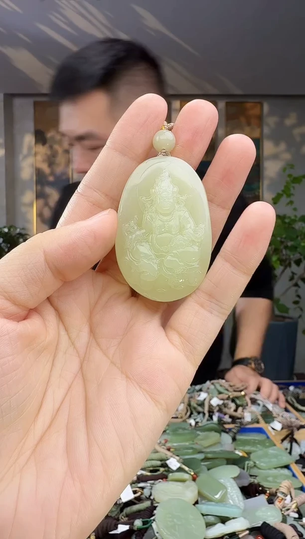 未镶嵌和田玉挂件拍一发一