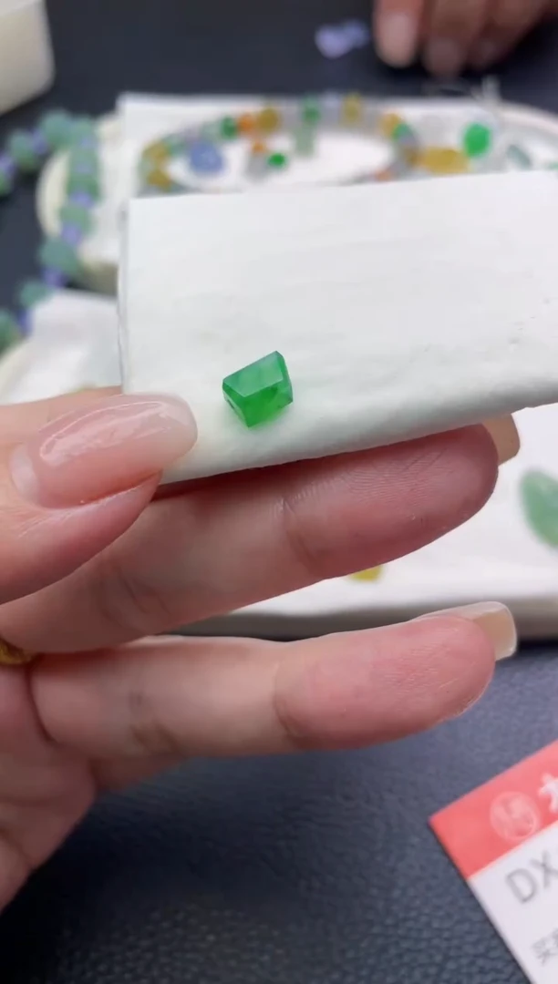 定制翡翠未镶嵌卤*珠子