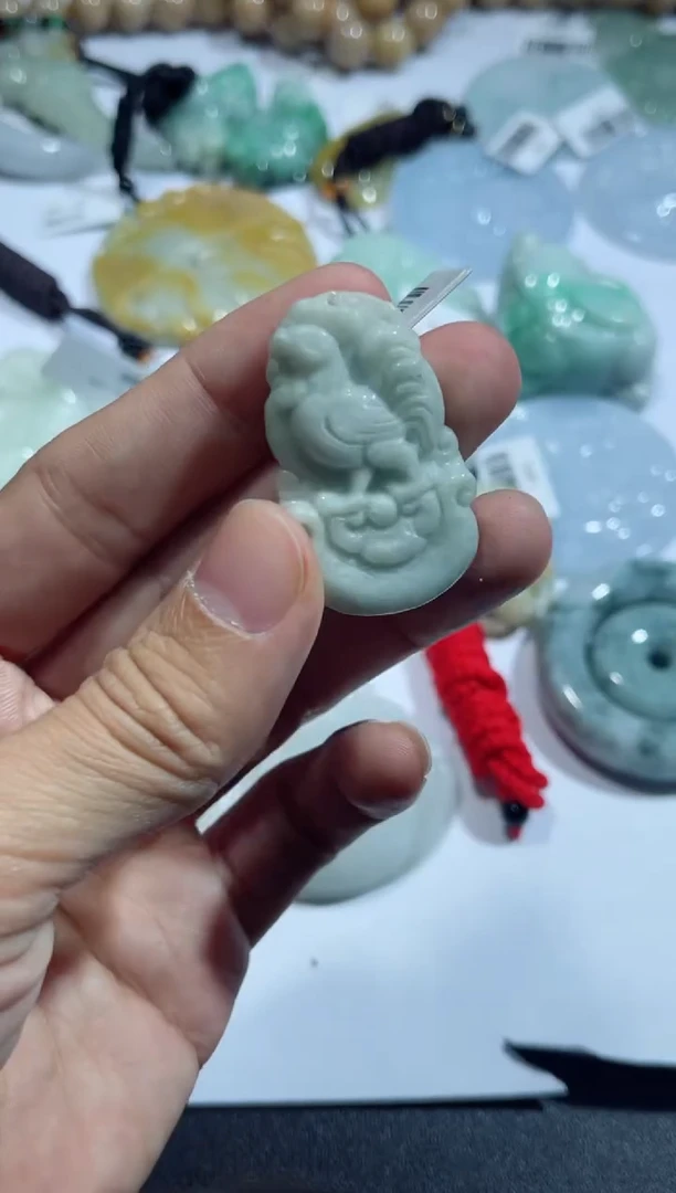 【闪购商品】翡翠吊坠(不含链)未镶嵌00001665