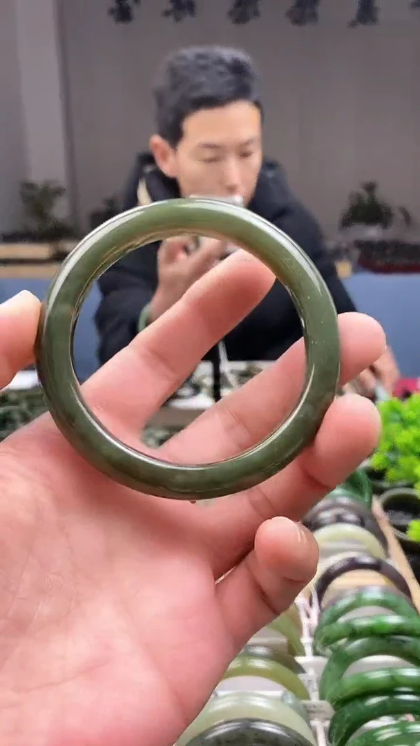 【闪购商品】和田玉手镯未镶嵌60.1