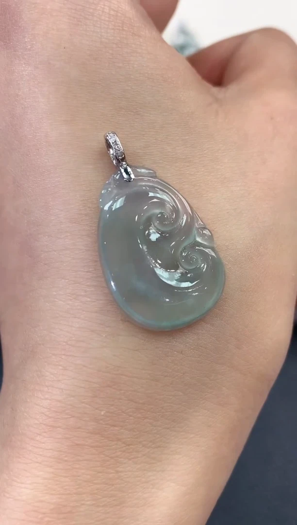 【闪购商品】翡翠吊坠(不含链)18K金镶嵌 B12