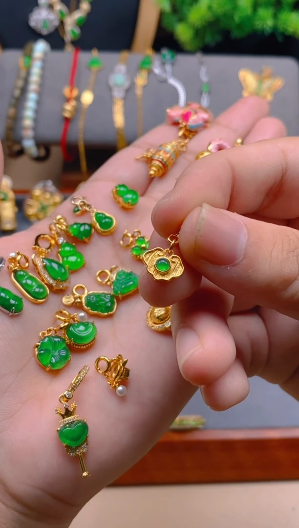 翡翠银S925镶嵌吊坠(不含链)如意万能扣