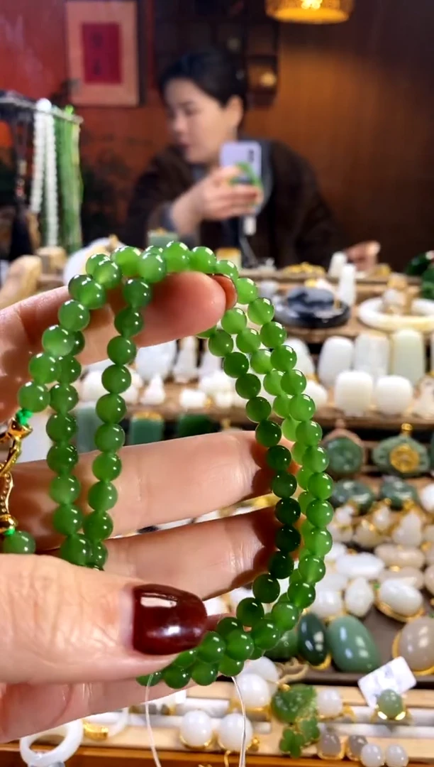 【闪购商品】和田玉项链未镶嵌。