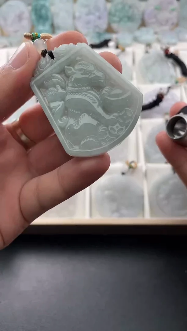 颈饰未镶嵌翡翠25/10/28/.129