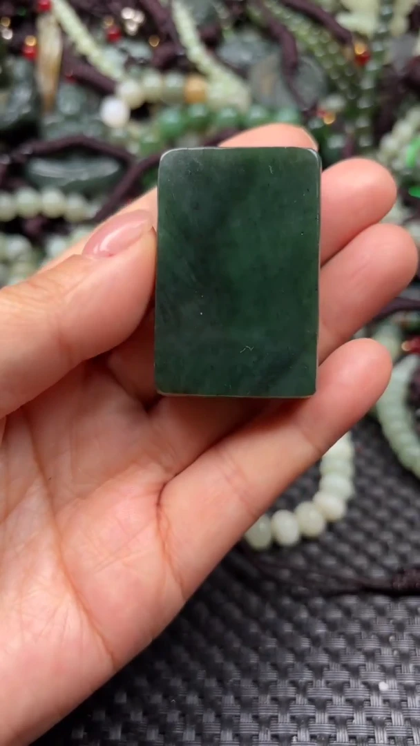 【闪购商品】和田玉颈饰未镶嵌.