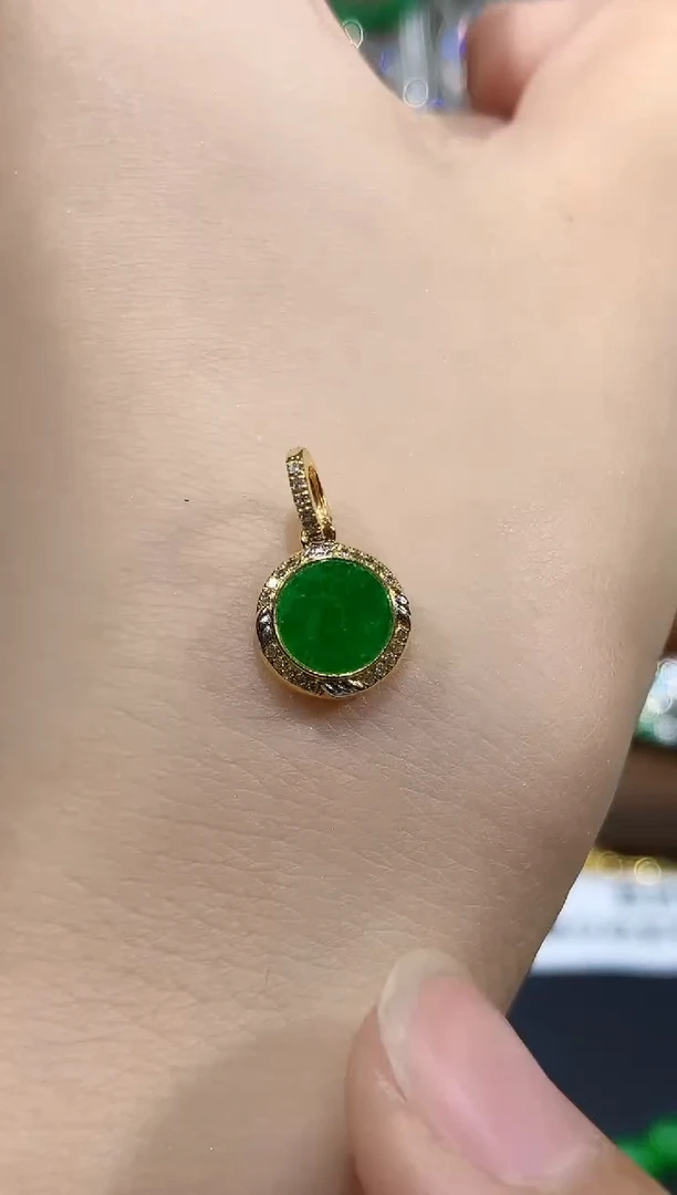 吊坠(不含链)18K金镶嵌翡翠B4