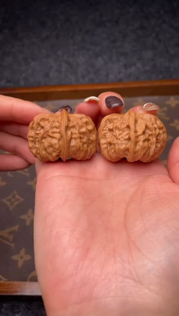 把件文玩核桃b34号39尺门头沟元宝