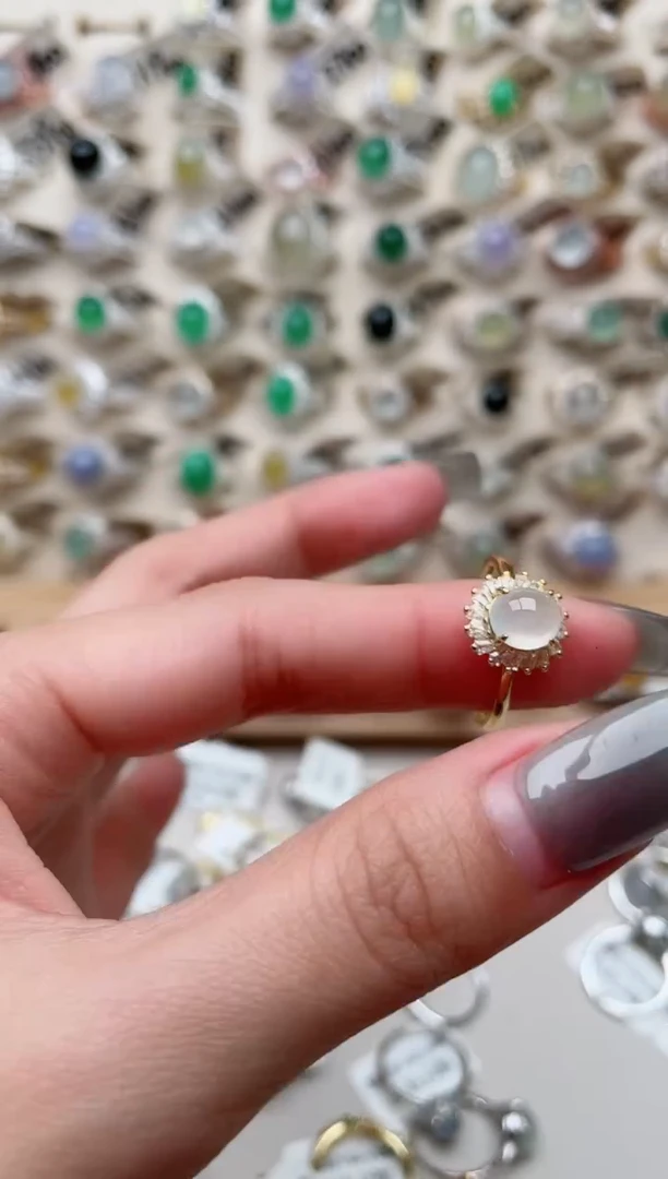 【闪购商品】翡翠戒指银S925镶嵌.........