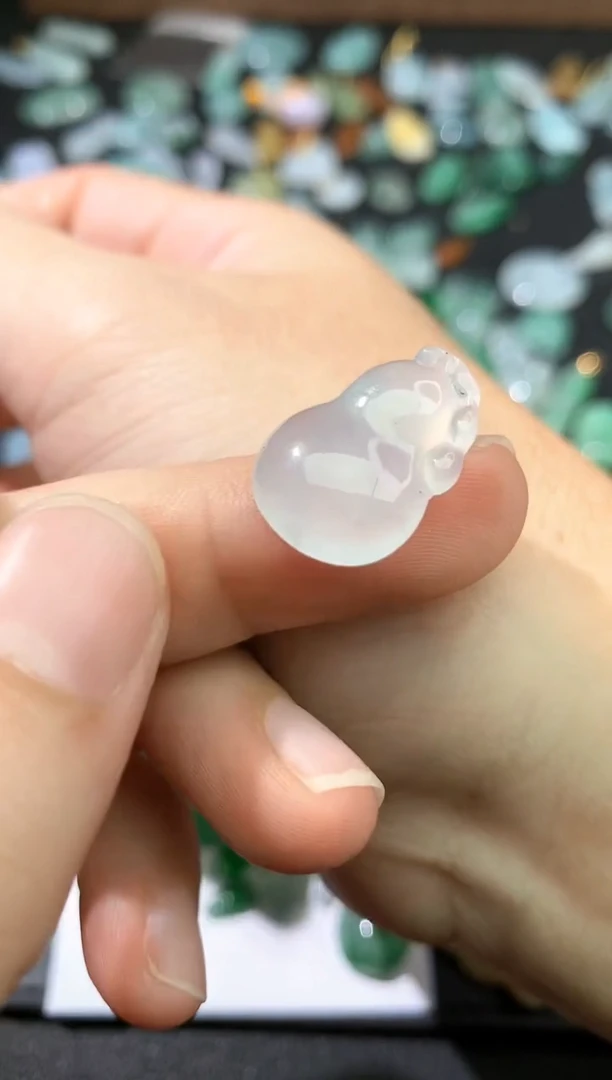 颈饰未镶嵌翡翠吊坠