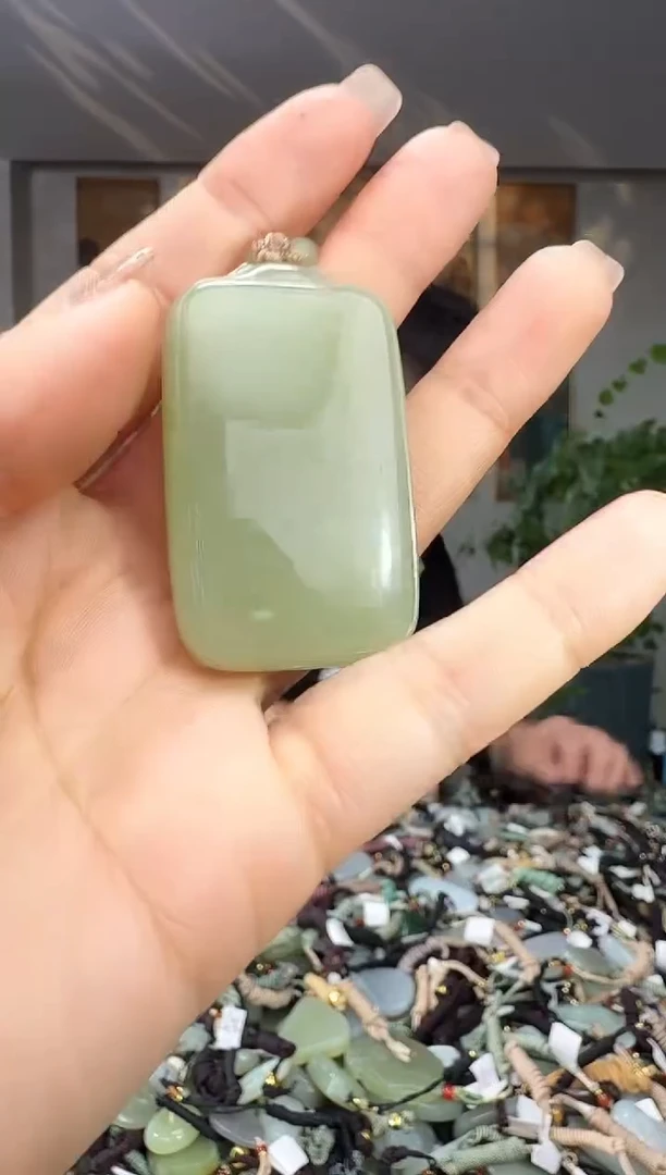 颈饰未镶嵌和田玉拍一发一多样性发货