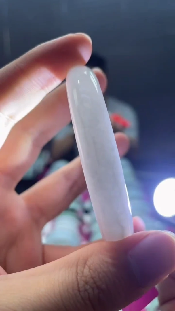 翡翠手镯未镶嵌手镯1/58