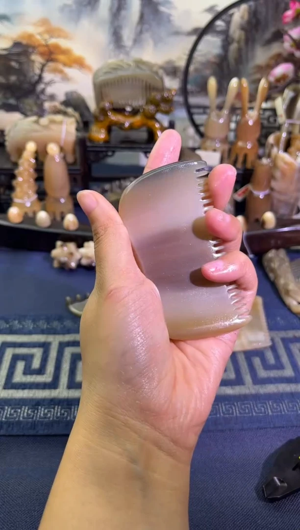 云南老白水脸梳刮板