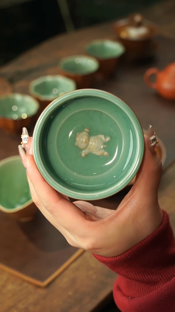 【闪购商品】瓷片王玮 草木灰 躺赢杯