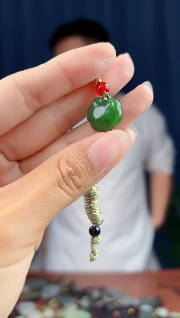未镶嵌和田玉挂件拍一发一，多样性发货