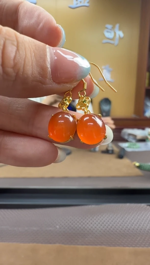 未镶嵌颈饰玛瑙/玉髓耳饰一对