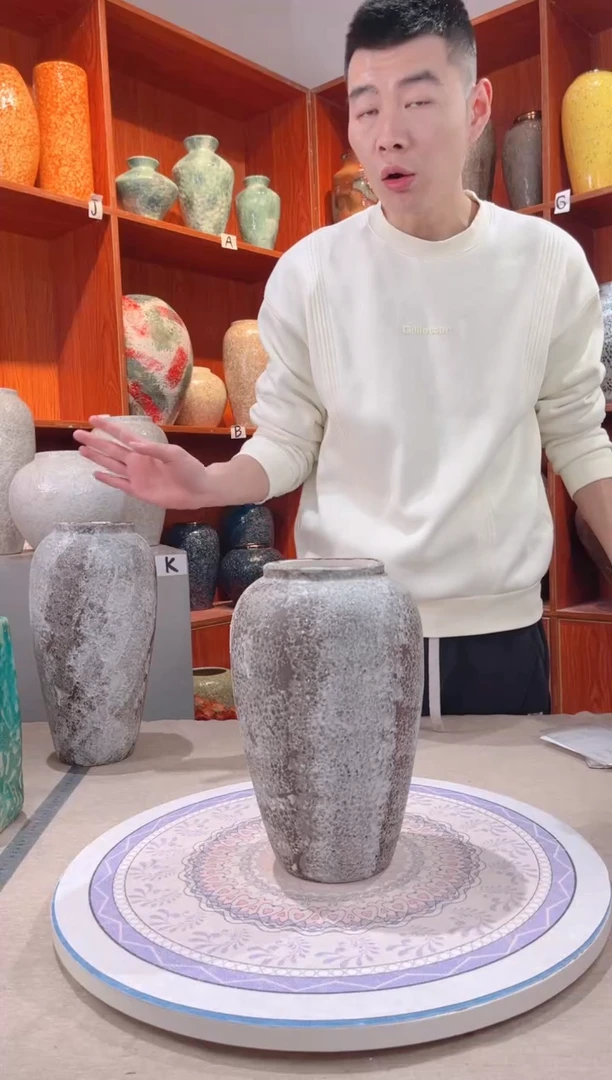 【闪购商品】瓶雪花秀 中号 陶瓷花瓶 无花