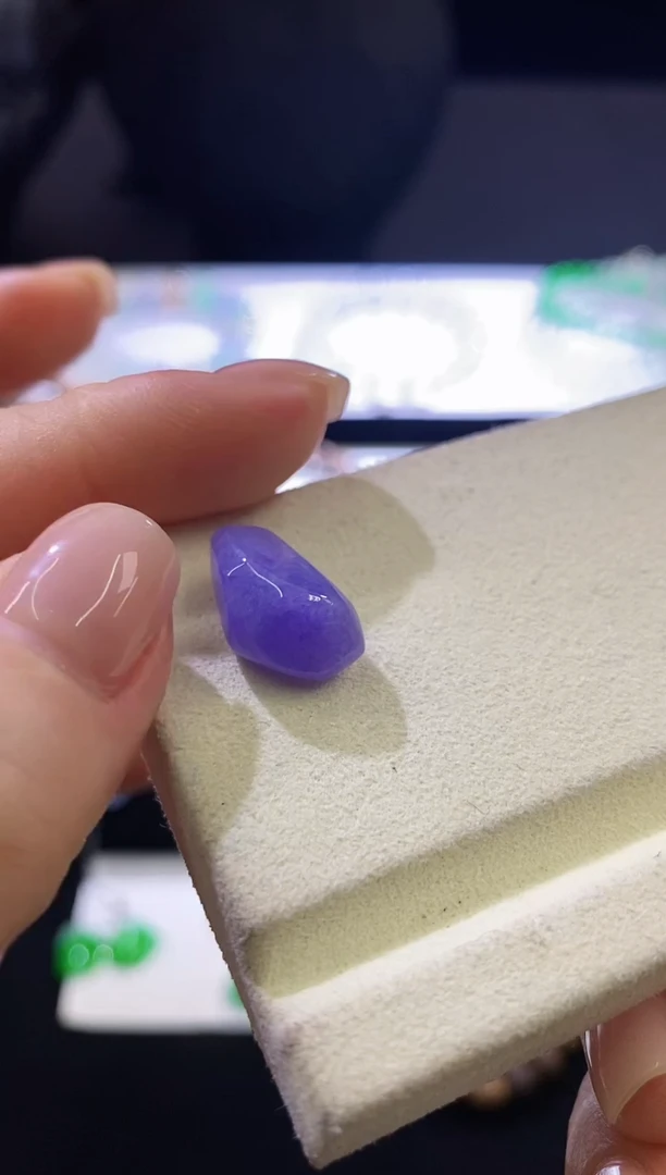 未镶嵌挂件翡翠随形