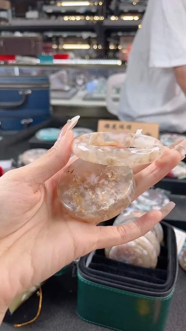 未镶嵌手镯石英质玉56圈口 （赠品镯心）36956