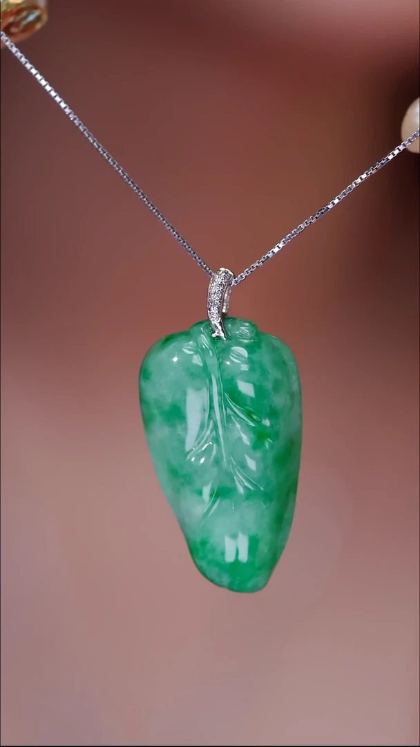 吊坠(不含链)18K金镶嵌翡翠13