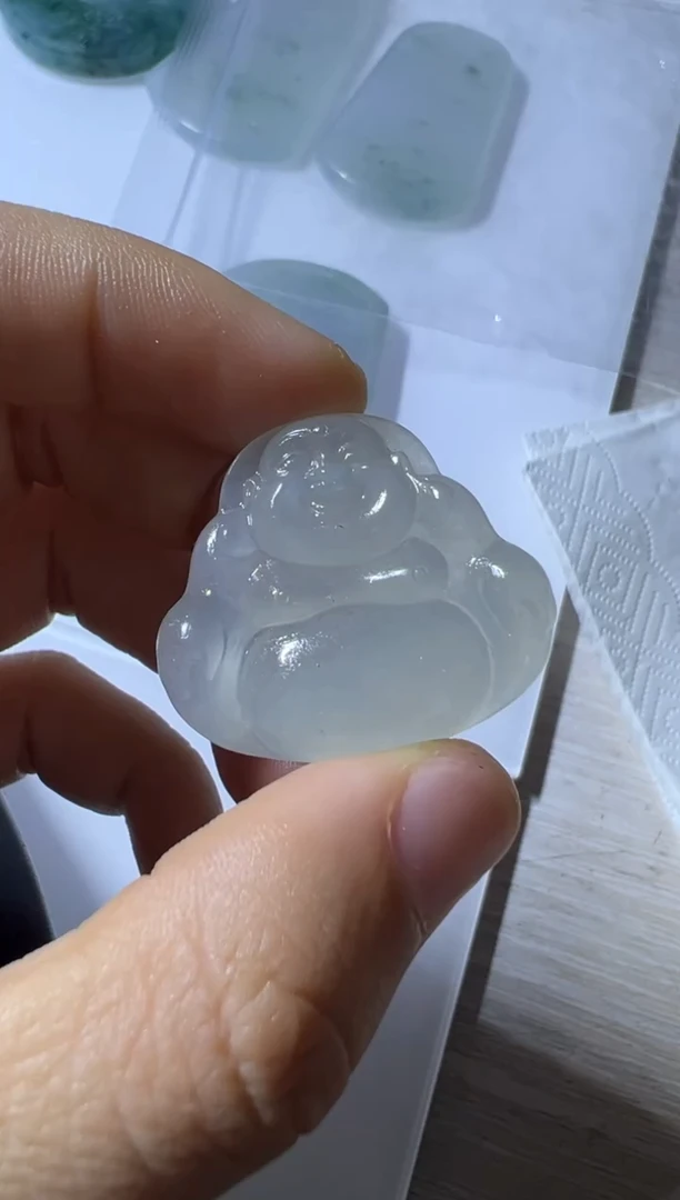 未镶嵌定制翡翠佛公