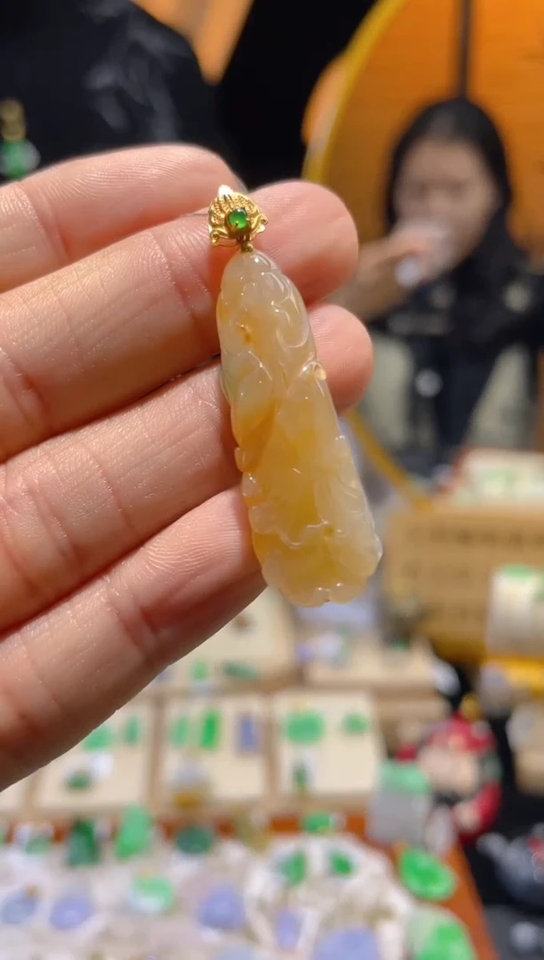【闪购商品】翡翠颈饰18K金镶嵌假一赔三