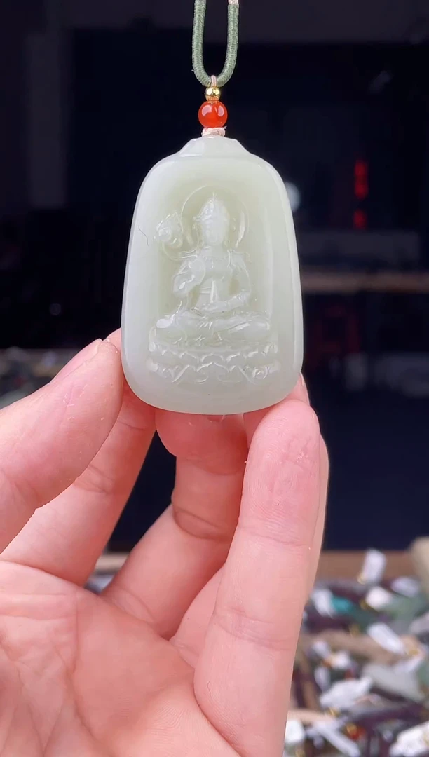 颈饰未镶嵌和田玉1