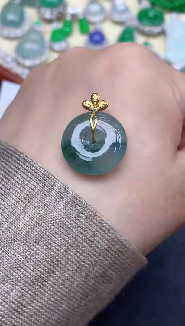 颈饰18K金镶嵌翡翠135-中国好珍宝