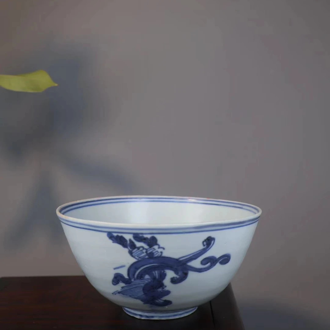 37:明晚期青花螭龙纹碗