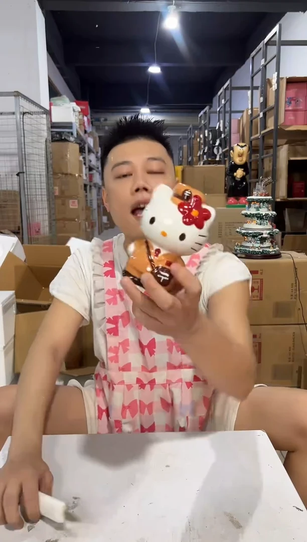 瓷片棕色邮递员kt存钱罐
