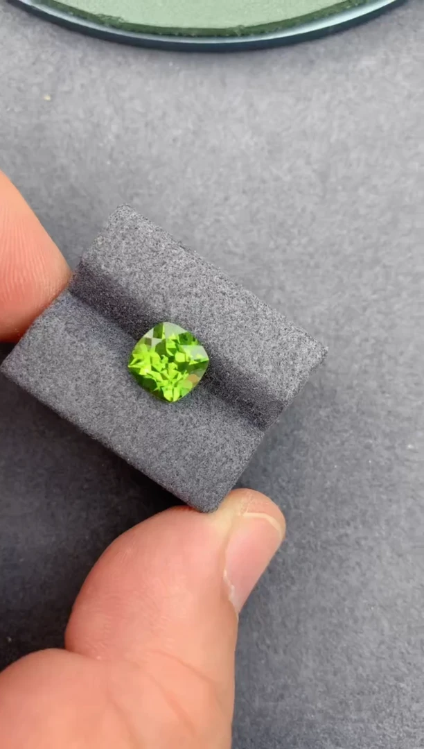 未镶嵌裸石橄榄石2.5ct 橄榄石