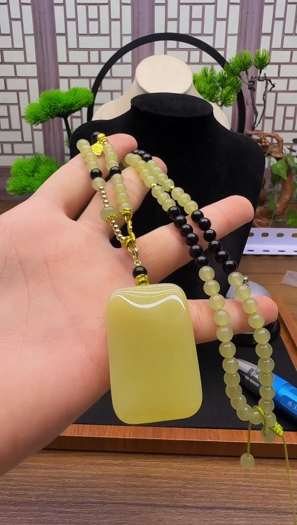 颈饰14K金镶嵌和田玉X79