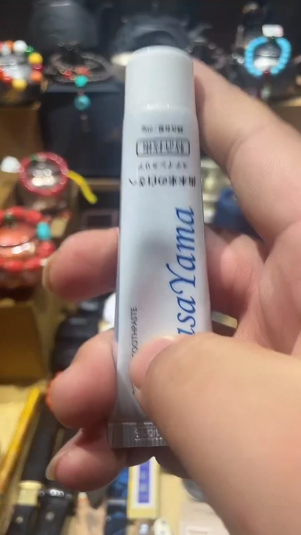 瓷片闪购商品 如图所示